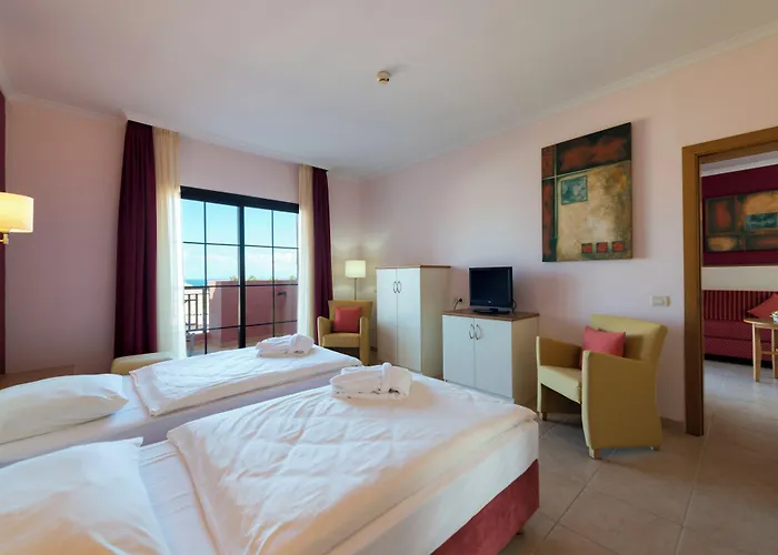 Hotel Luz Del Mar 4*